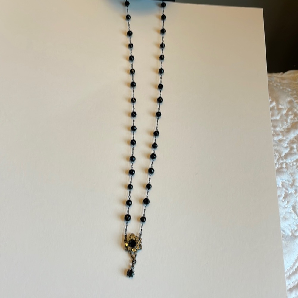 Black pendent